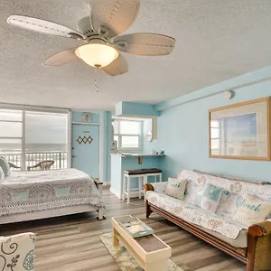 https://updated-daytona-beach-oceanfront-studio-w-pool.thedaytonabeachhotels.com