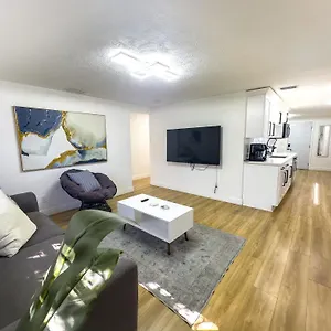 https://2-kings-house-fully-renovated.hotelstampa.org